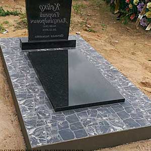 Памятники в Ленинградской области